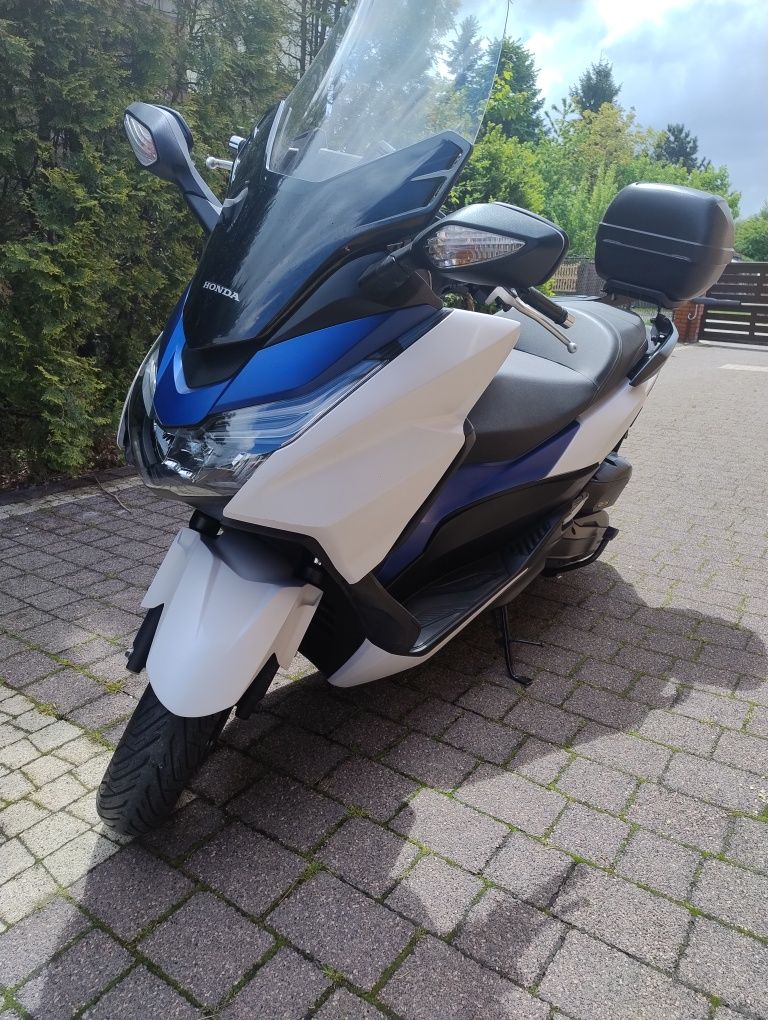 Skuter Honda Forza zarejestrowana ładna