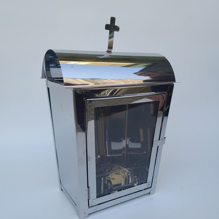 Підсвічник або капличка  світильник