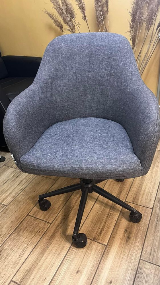 Мяке  офісне крісло