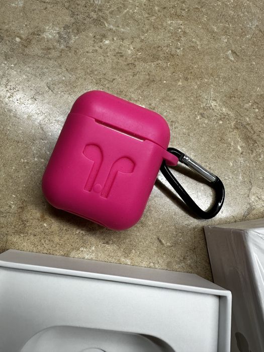 Чохол на навушники Apple airpods. Чехол на кейс для наушников .