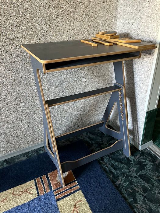 Стіл письмовий офісний