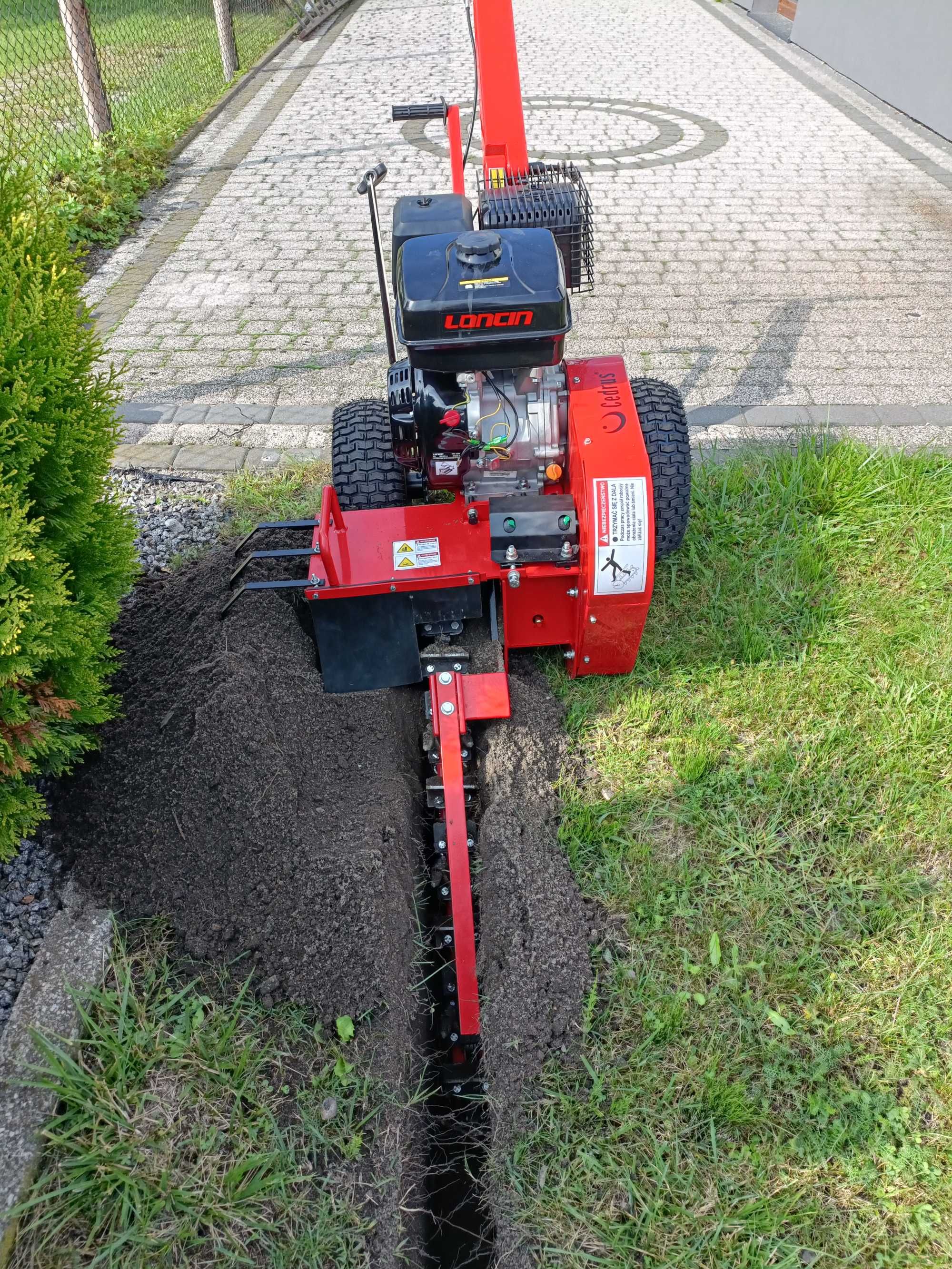 Koparka łańcuchowa Cedrus KP01 wynajem Świerklaniec Tarnowskie Góry