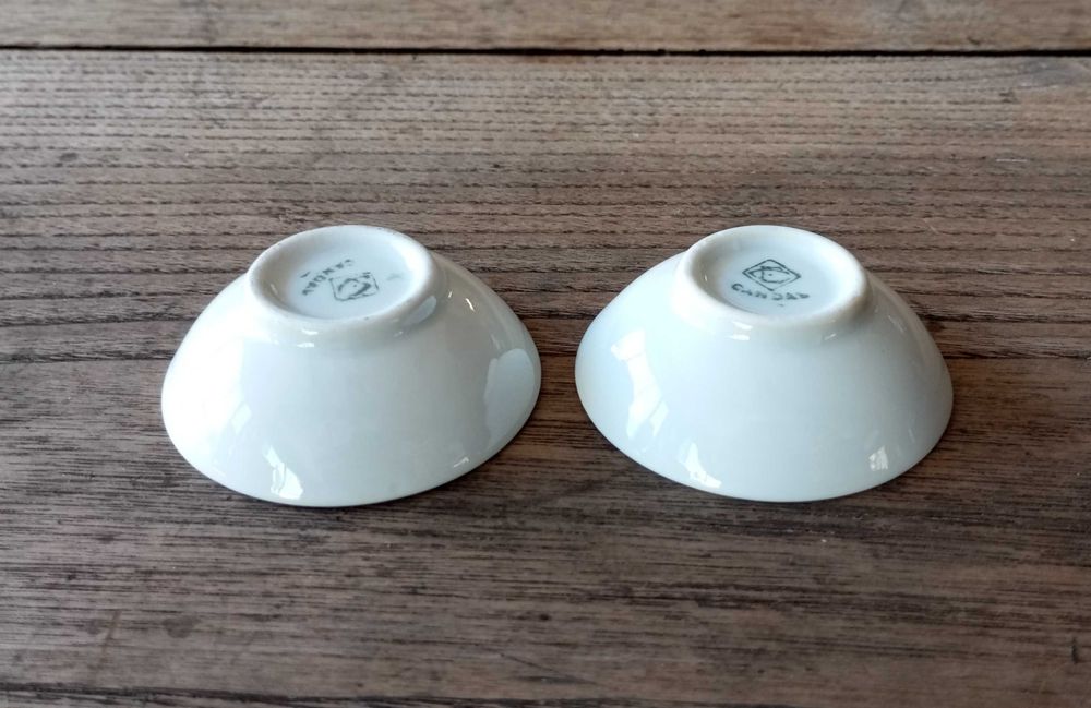 Antigas pequenas taças Electro Cerâmica do Candal