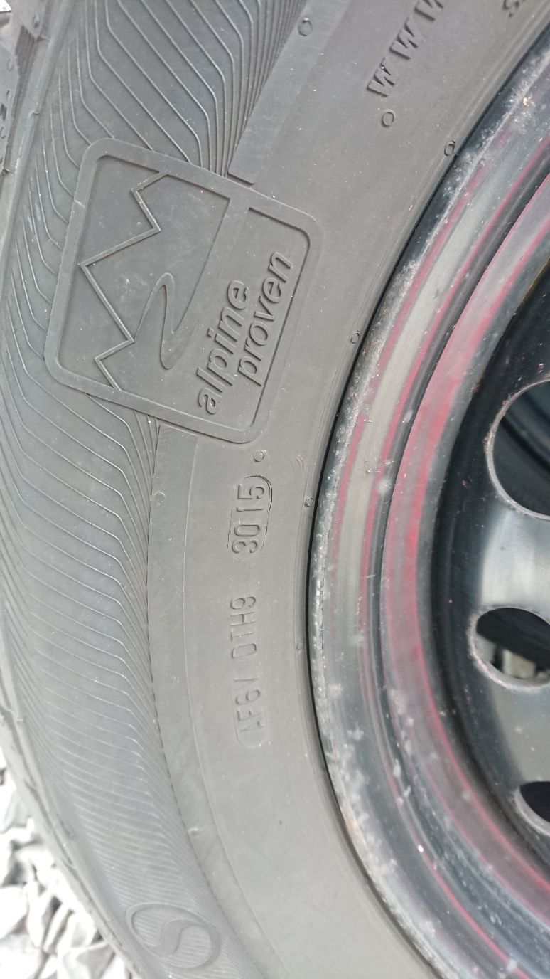 215/65r16 zimowe opony felgi stalowe czujniki ford kuga