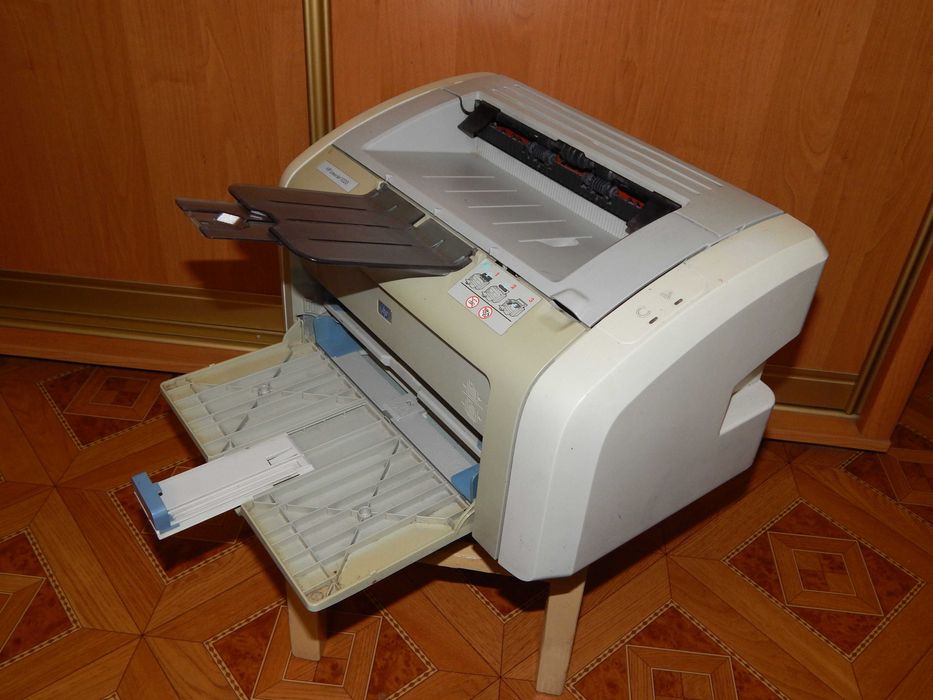 Принтер лазерний HP 1020