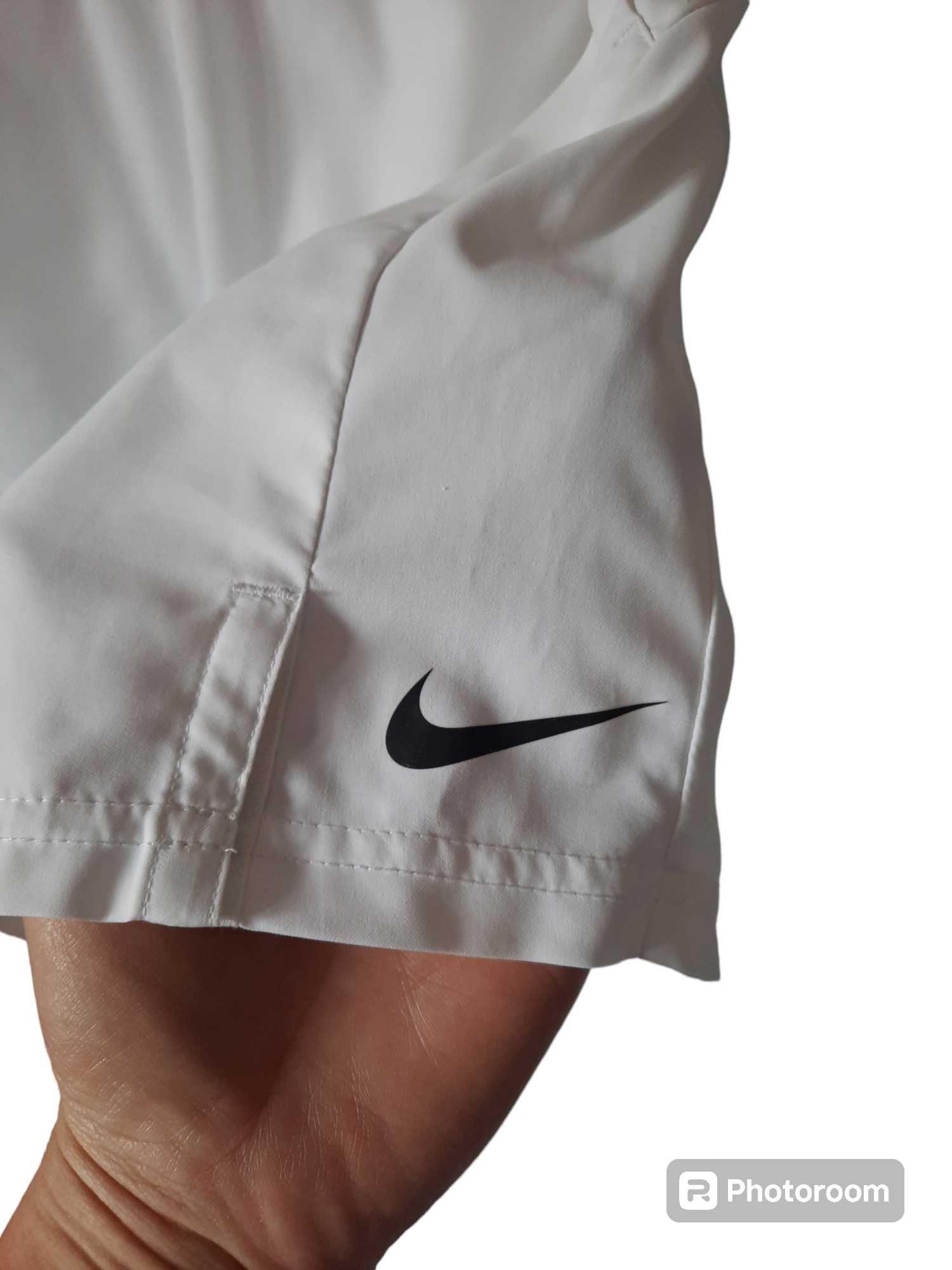 Nike Spodenki dziecięce rozmiar 146\152