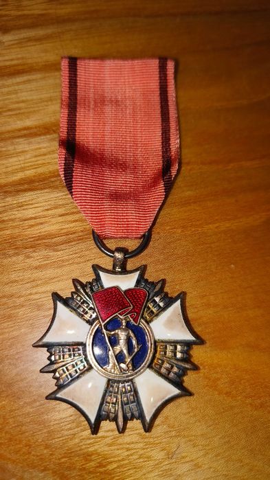 Medal Order Sztandaru Pracy PRL stan bdb