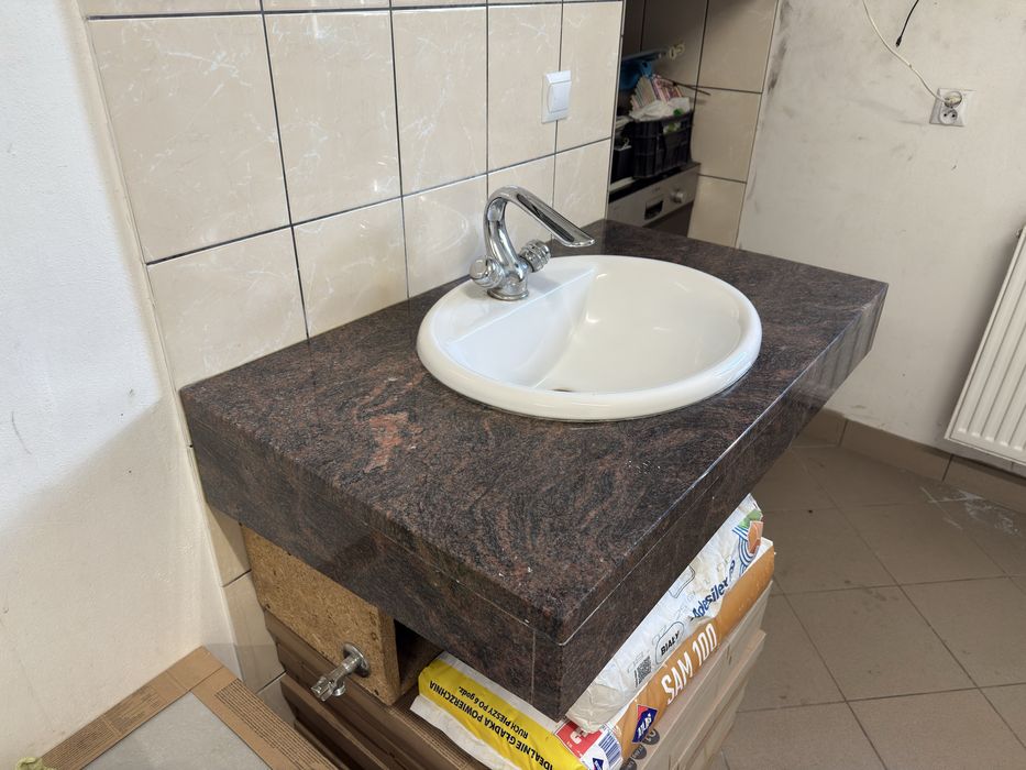 Zestaw zlew + blat granitowy