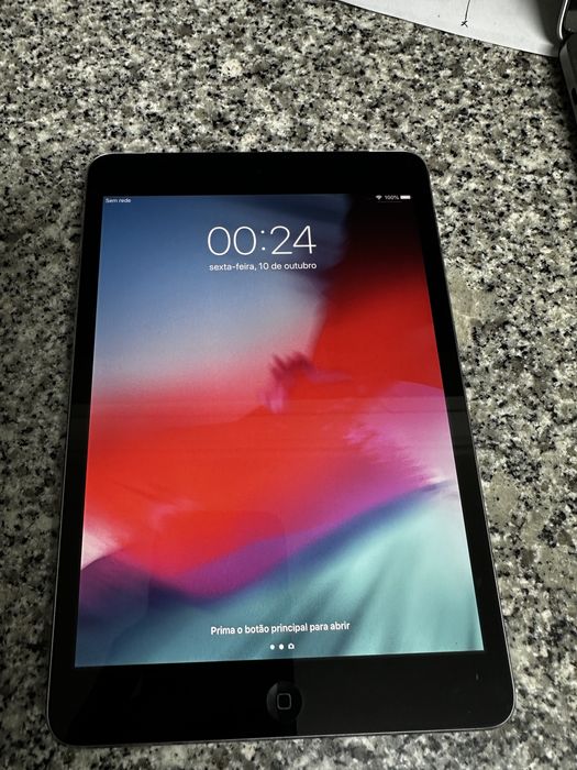 iPad 2.ª Geração 32 Gb - Wifi + Sim card slot