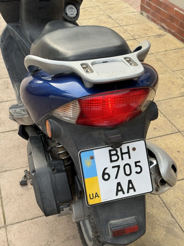 Скутер Kymco(тайвань) двомістний 4т водянка(не majesty, aprilia, burgm