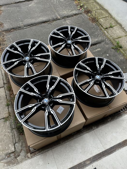 Felgi 22 Bmw X5 X6 9,5J i 10,5J używane proste