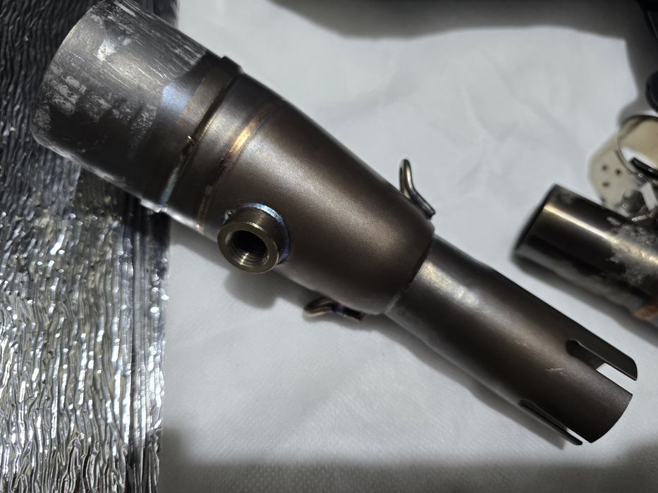 Escape Akrapovic Adv 350