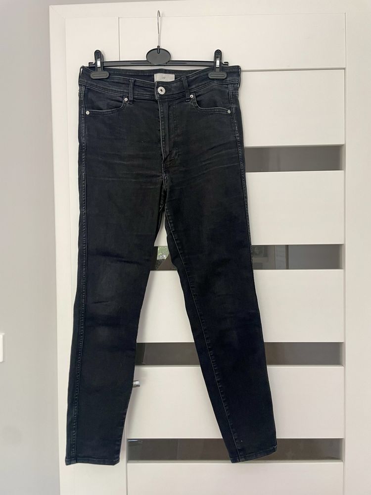 Czarne spodnie H&M