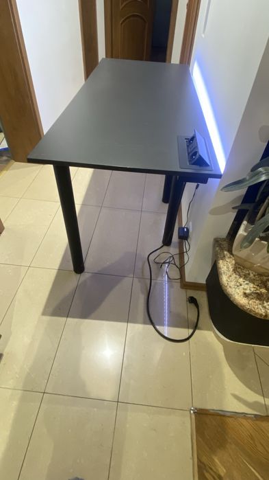 Biurko pod komputer elektryka led