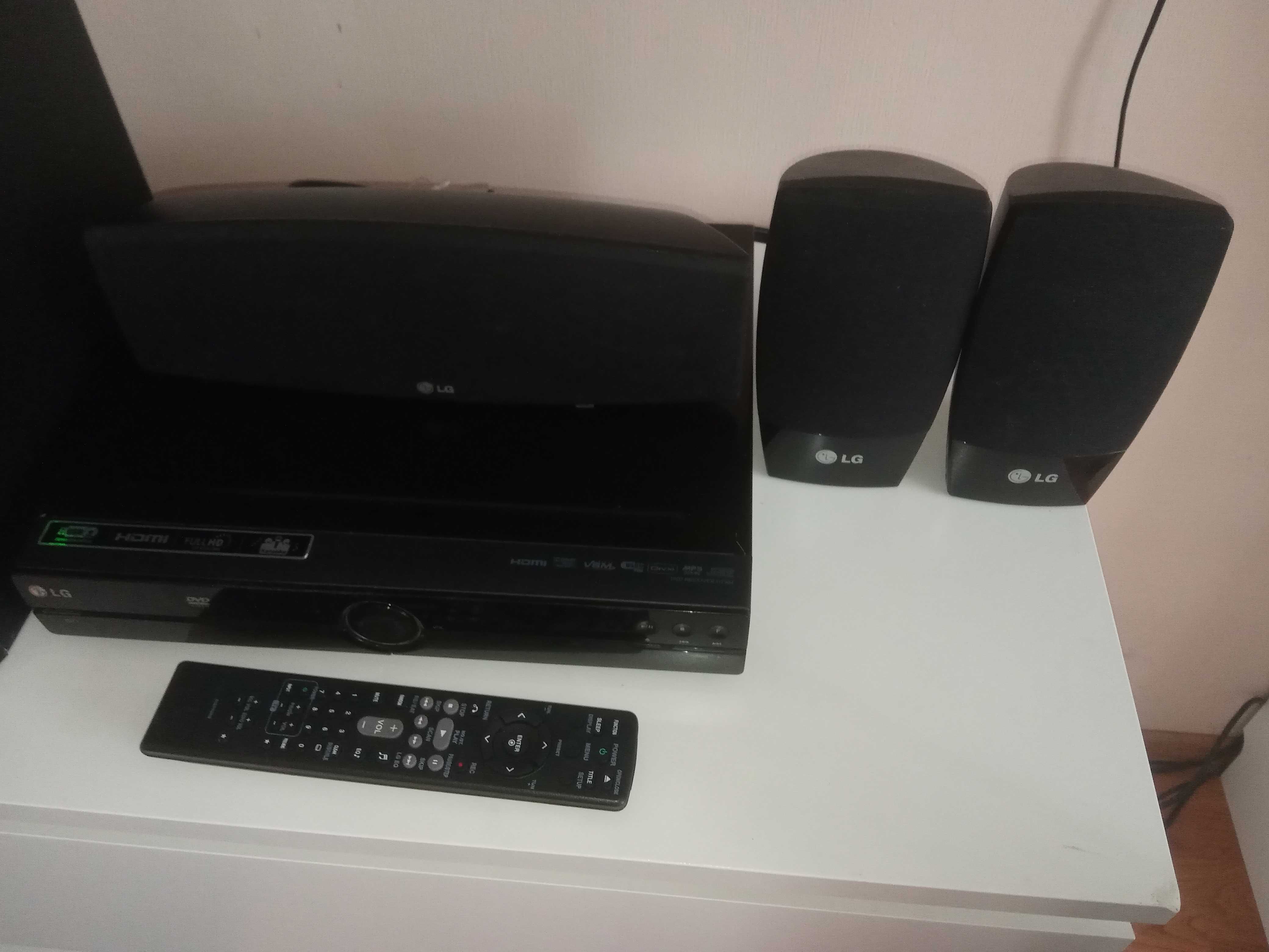 Музичний центр LG HT304PT