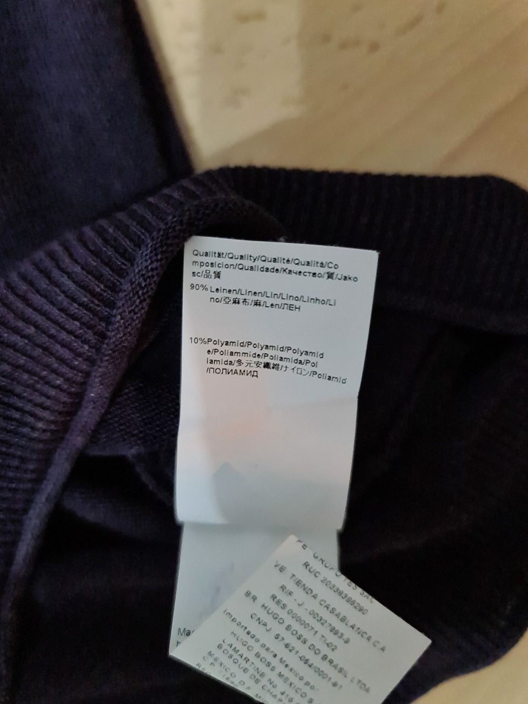 Sweter męski hugo boss.