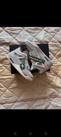 Air Jordan 4 Frozen Moments