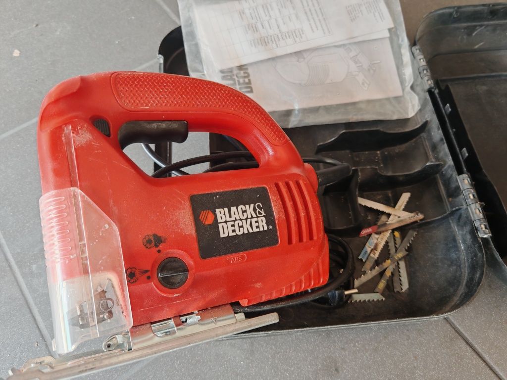 Wyrzynarka Black&Decker KS 633E