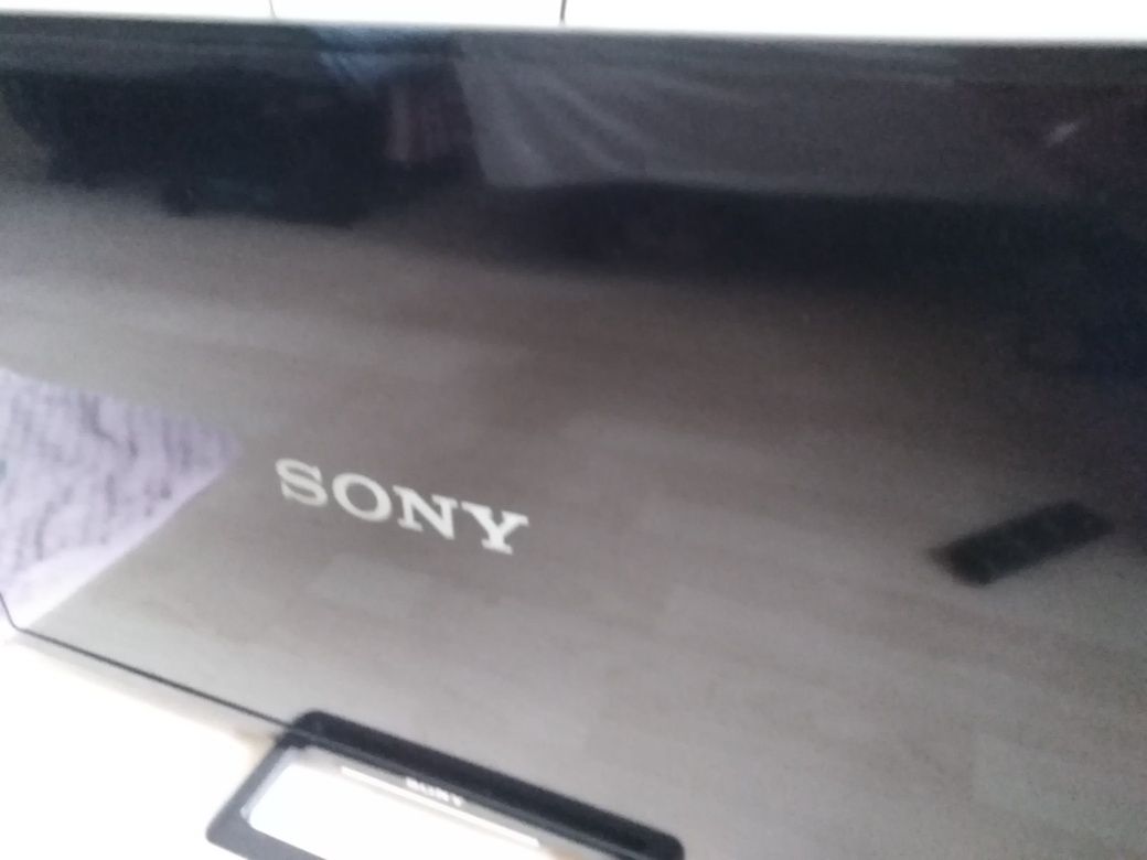 TV Sony KDL R400C