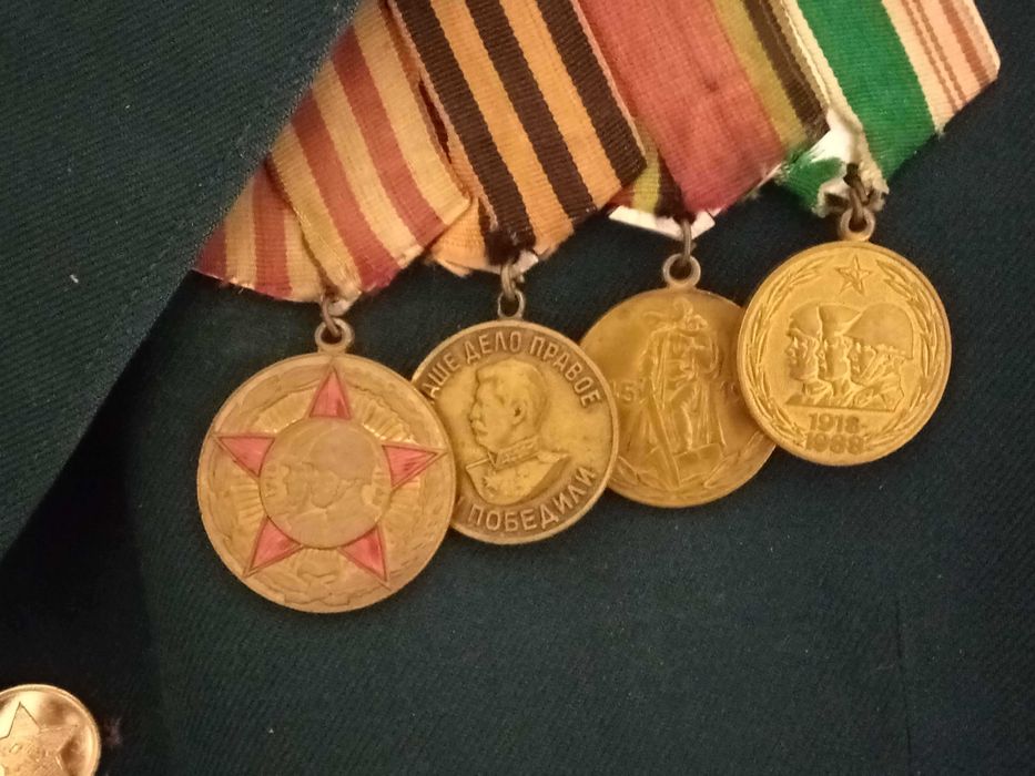 Komplet - Mundur Galowy Kapitana Wojsk Łączności ZSRR