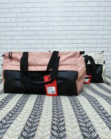 Дорожні сумки / сумки для тренування Nike