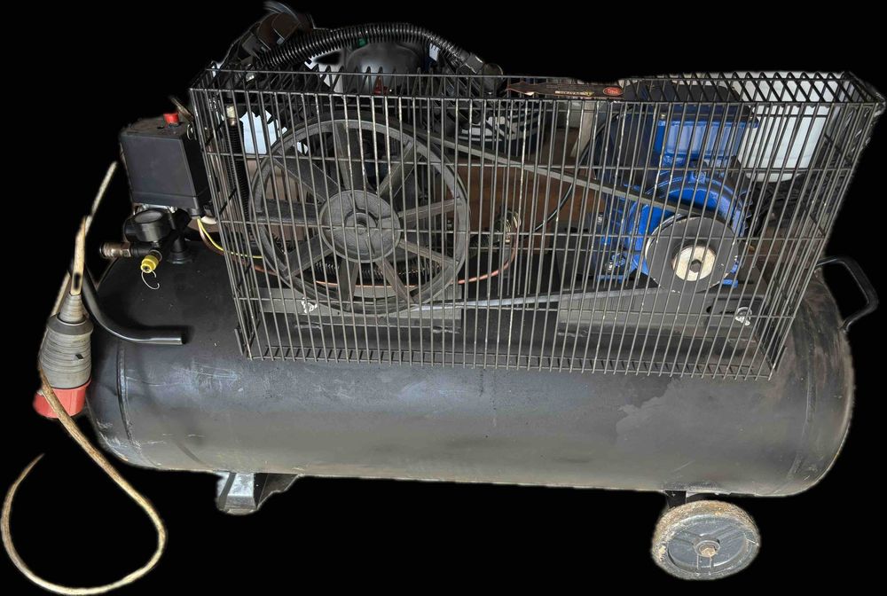 Компресор INTERTOOL PT-0013 100 л, 3 кВт, 380 В, 10 атм, 500 л/хв б/в