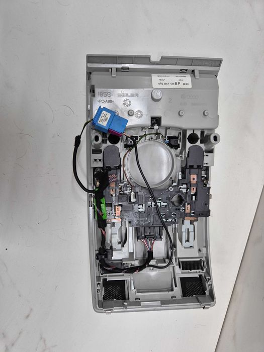 audi a6 c6 lampka oświetlenia oświetlenie kabiny LED