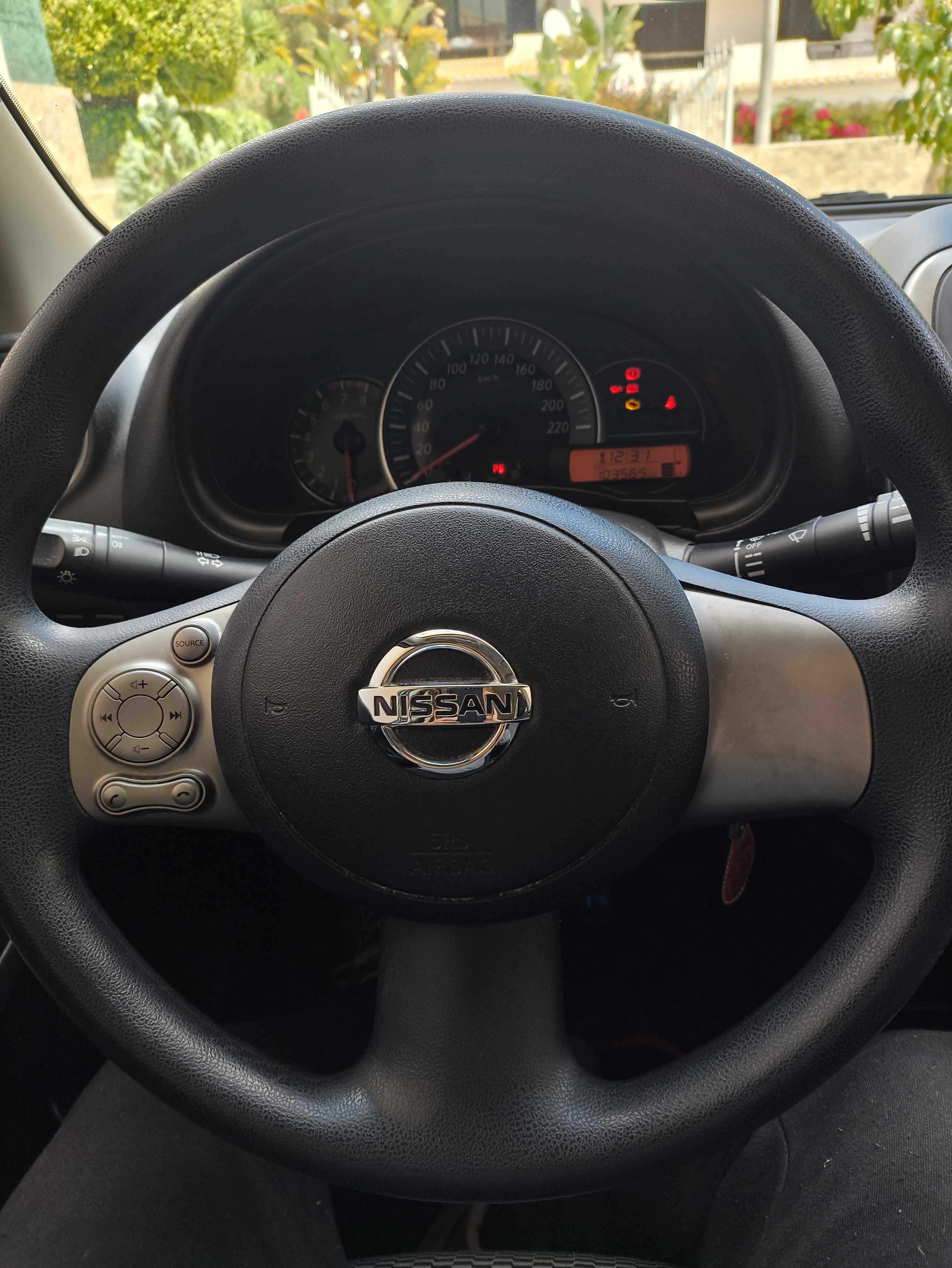 Nissan Micra K13 em muito bom estado geral