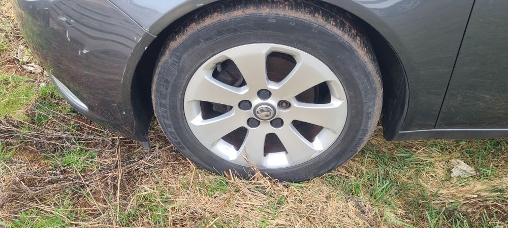 Koła felgi aluminiowe Opel Insignia 17cali 225/55/17  5x120