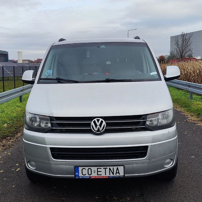 Volkswagen Transporter T5  DSG. Grzany fotel. Kamera. Hak.