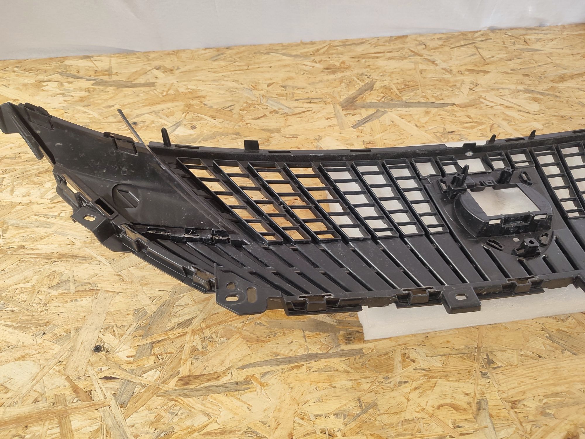 Grill Atrapa Peugeot 408 P54 22r-24r Oryginał