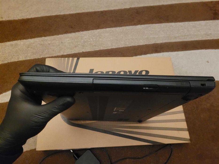 Laptop Lenovo B50-50 - Core i3, 240GB SSD, 8GB RAM, Windows 11 Komplet