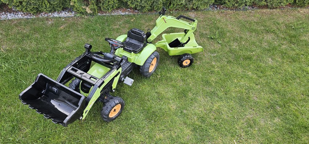 Traktor Claas Arion Zestaw Z Przyczepą Łyżka + Ładowarka 204
