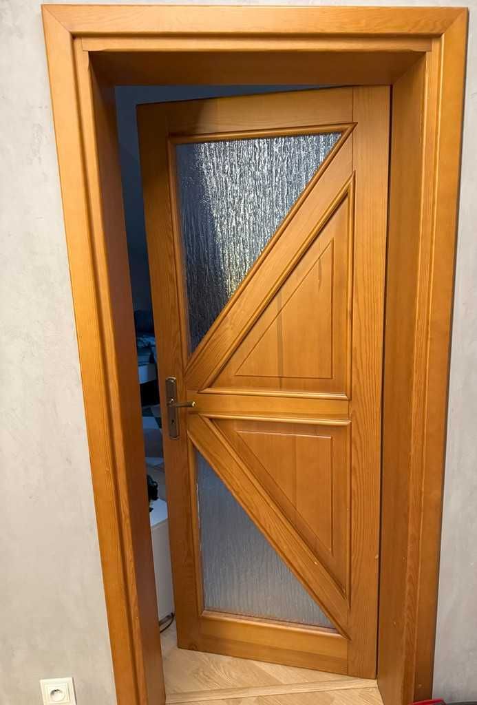 Drzwi wewnętrzne drewniane