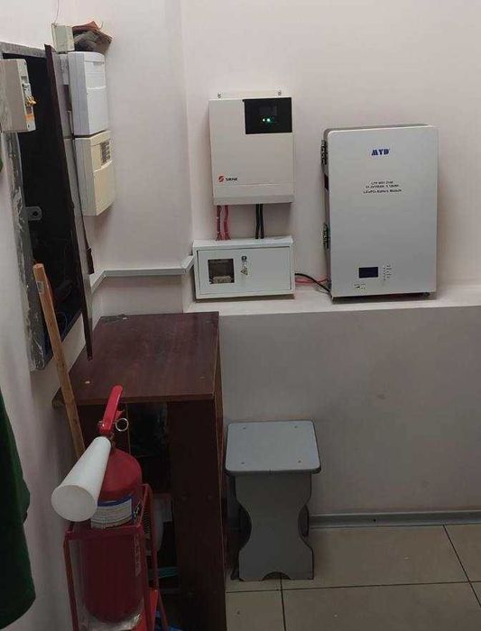 Монтаж ДБЖ (Джерел безперебійного живлення), установка інвертора