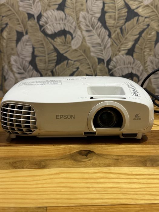 Проектор Epson EH-TW5100