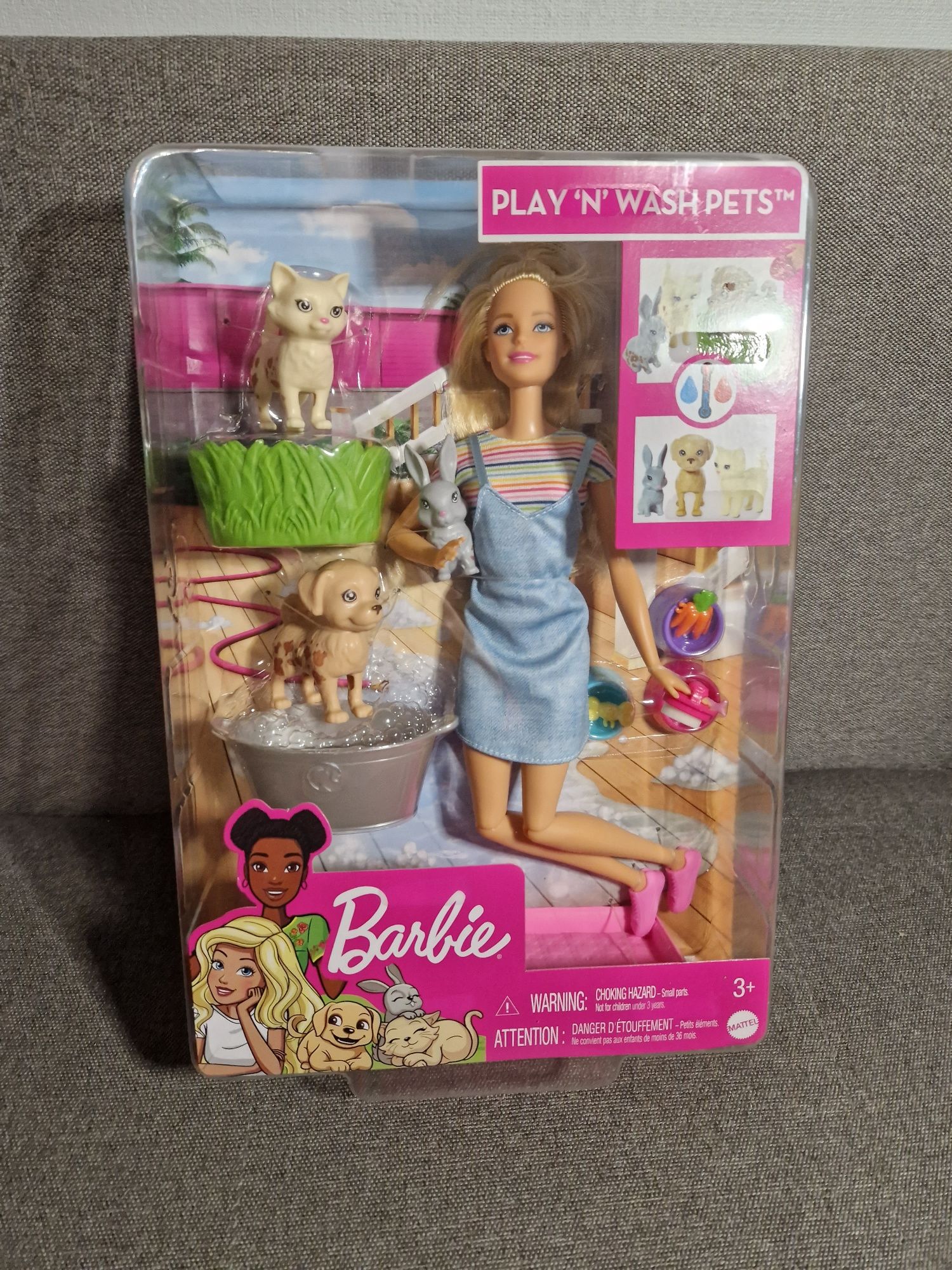 Ігровий набір лялька Barbie Барбі купання вихованців змінює колір