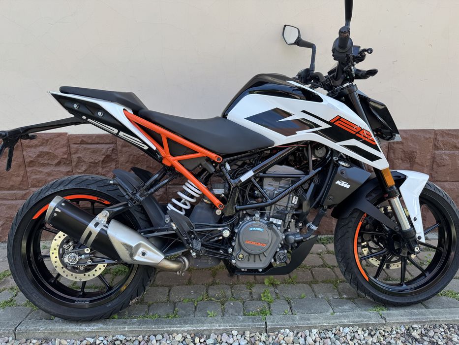 KTM DUKE 125 ABS 10/2020r kat b/A1