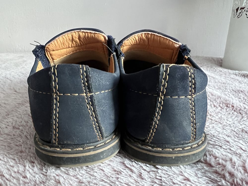 Buty mokasyny 32