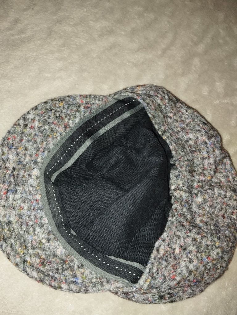 Beret       szary