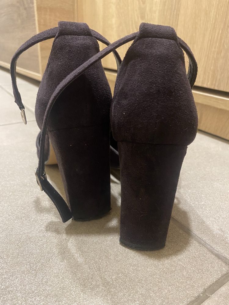 Темно бордовые туфли (с коричневым отливом ) туфли