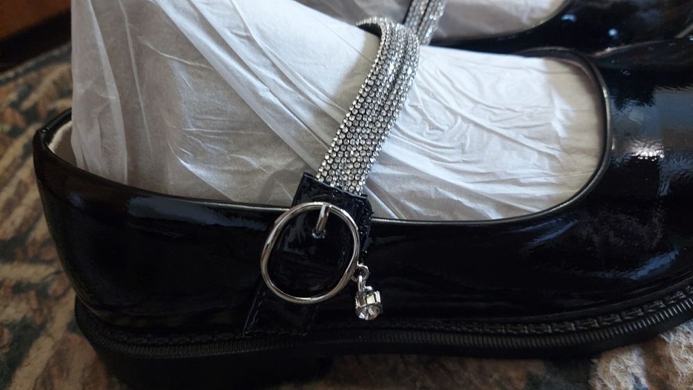 Лакові туфлі балетки шкільні святкові дівчинка