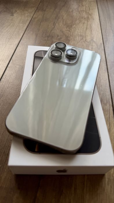 SPRZEDAM iPhone 16 Pro 256 GB - Kolor Srebrny Stan IDEALNY!