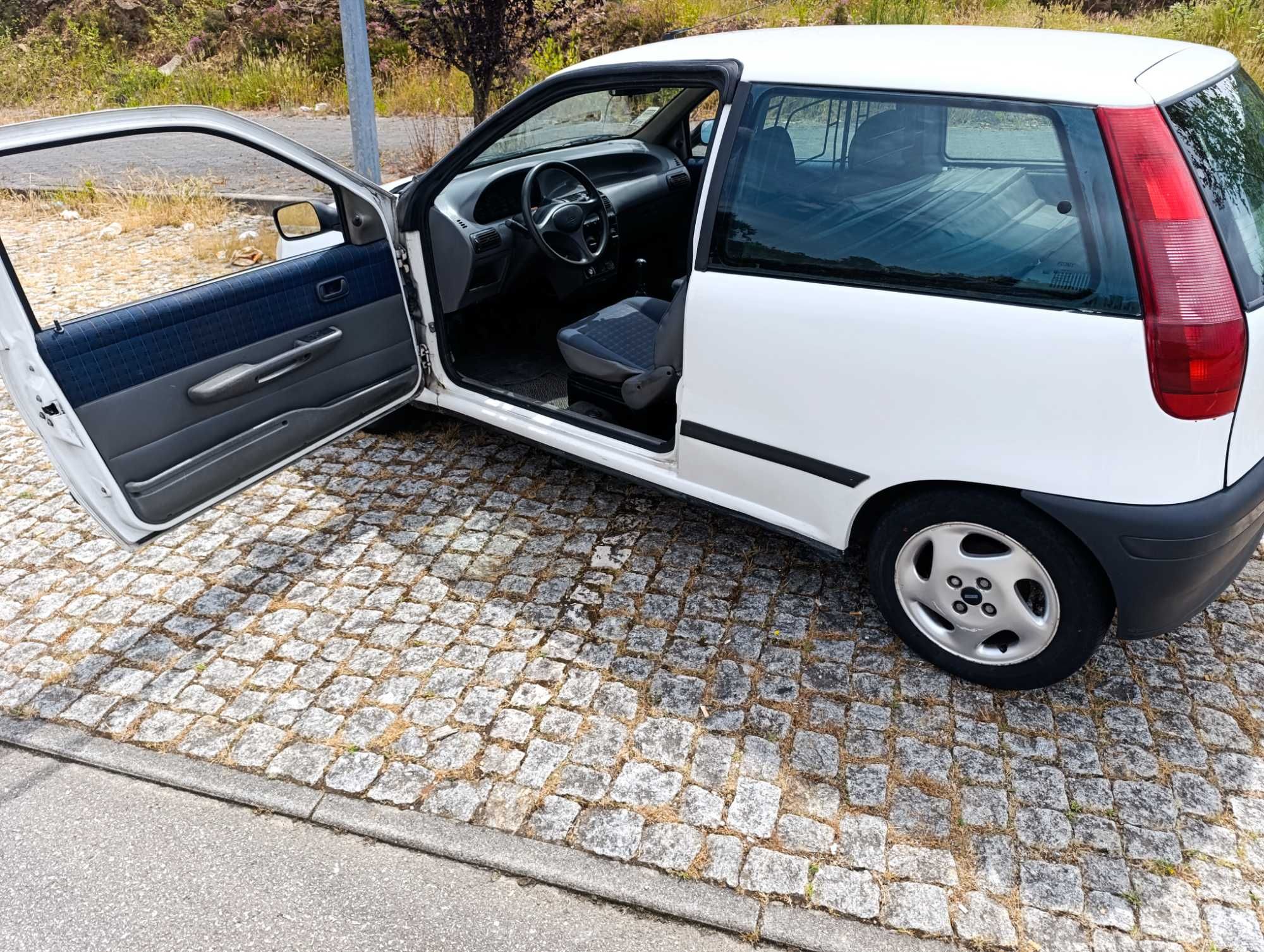 Fiat Punto comercial