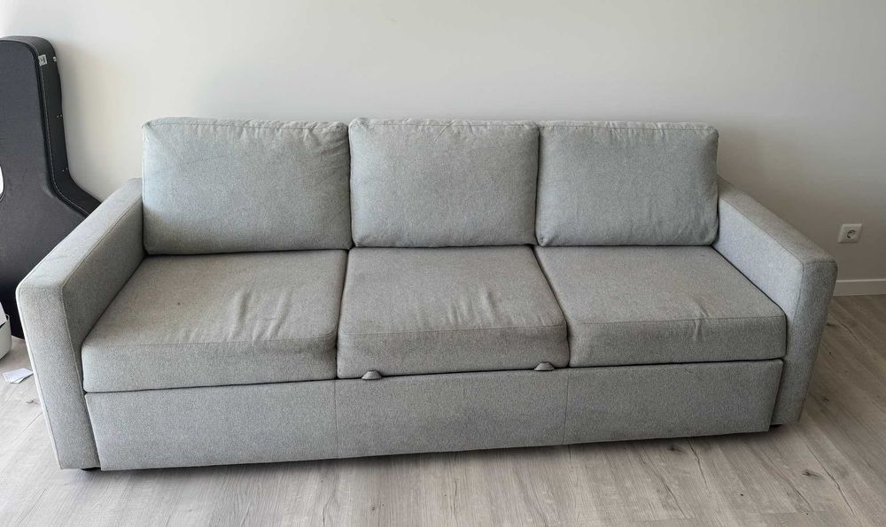 Vendo um sofá comprado na Hôma