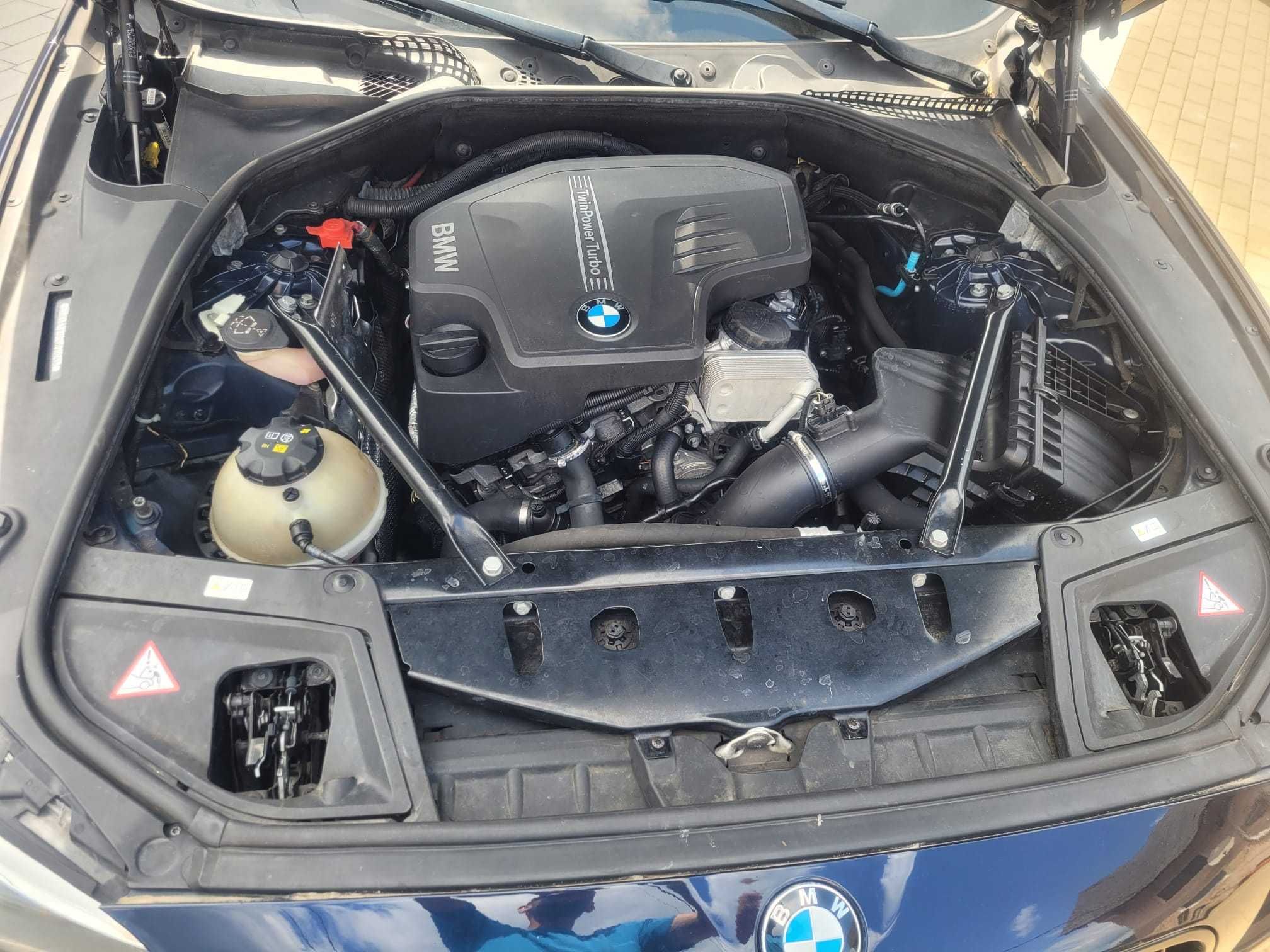 BMW Seria 5 520i Sport M-pakiet 2014 Rok