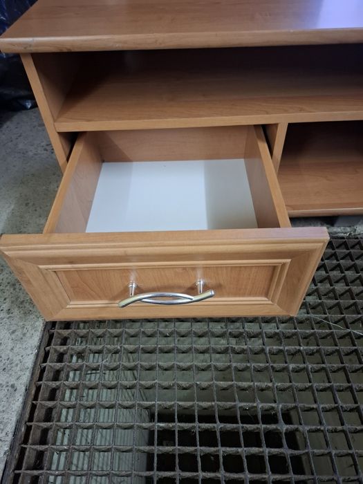 Szafka rtv pod telewizor