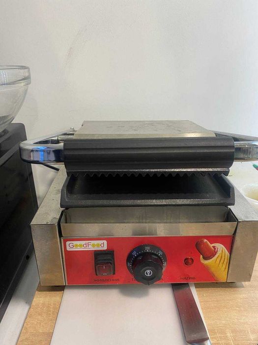 Продаж кавового обладнання з кав'ярні