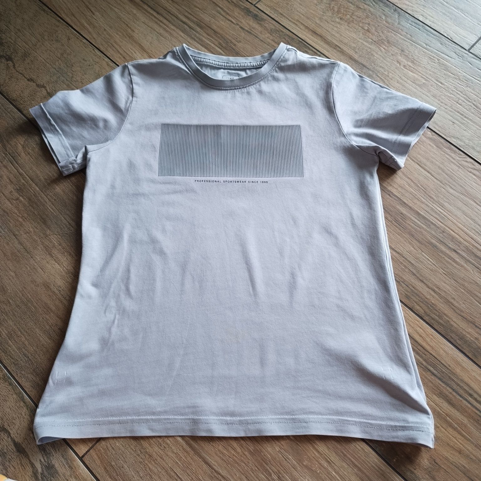 T-shirt 4f rozmiar 140