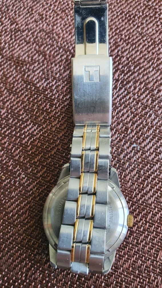 Продам швейцарские часы Tissot